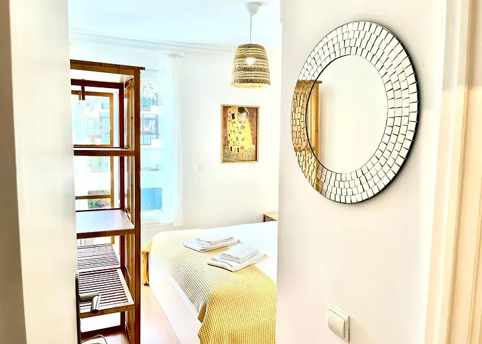 Guia Acacias Daire Cascais